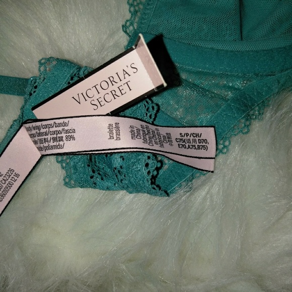 Victoria's Secret unlined bralette - Picture 3 of 3
